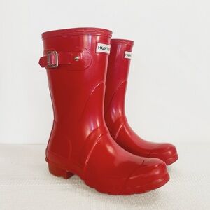 HUNTER Glossy Red Rubber Rain Boots Kids size 4 M / 5 F